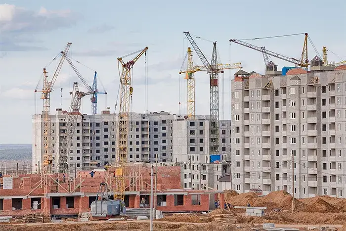 Comprei um Apartamento na Planta e a Construtora Atrasou: Quais São Meus Direitos?